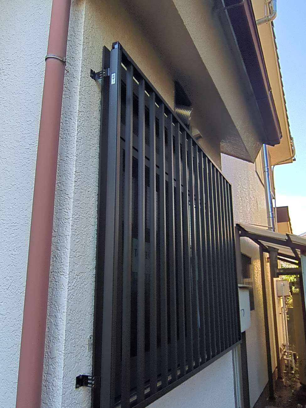 浴室窓の外観